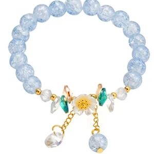 Elegant Beaded Bracelet with Floral Camilla Accent Blue